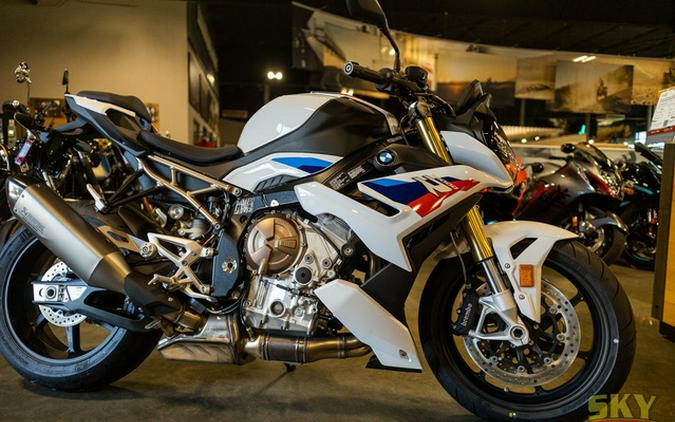 2024 BMW S 1000 R Light WhiteM Motorsport