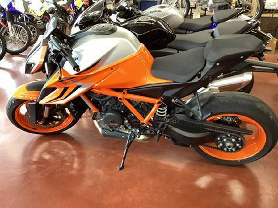 2022 KTM 1290 Super Duke R EVO