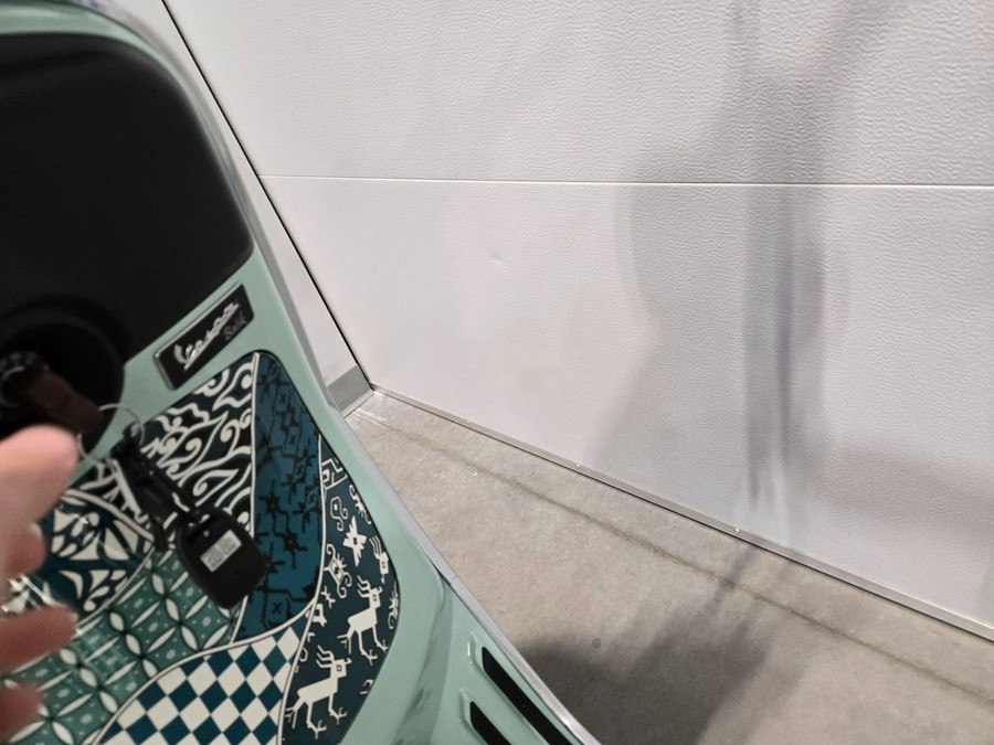 2025 Vespa Primavera 150 Batik