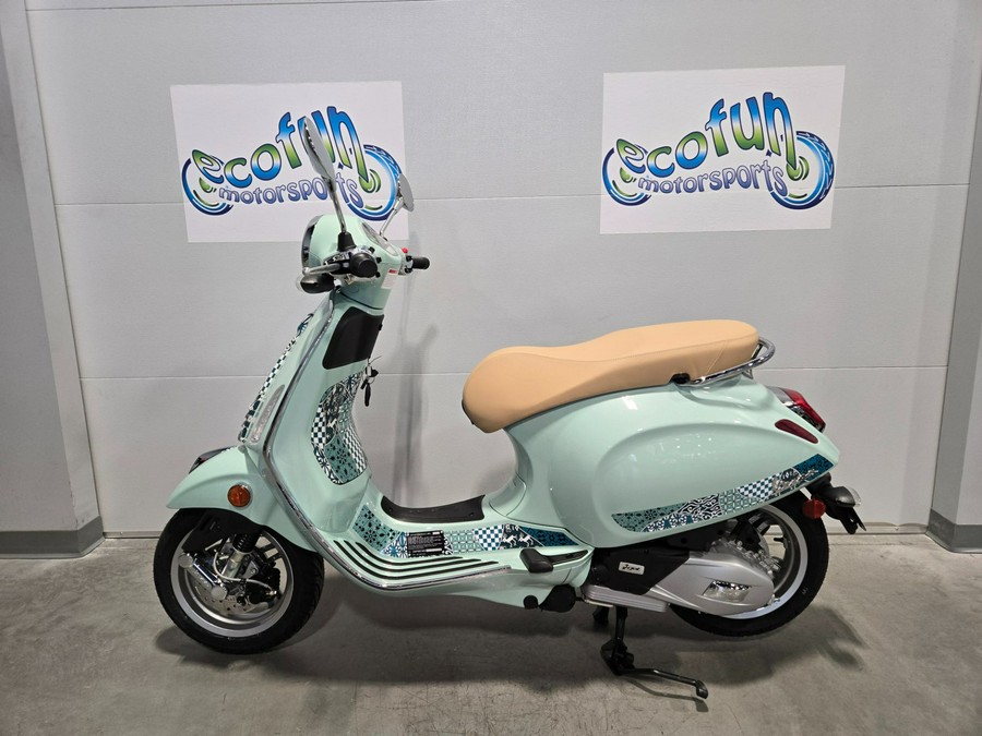 2025 Vespa Primavera 150 Batik