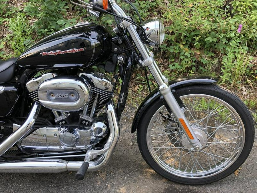 2004 Harley-Davidson® XL1200C - Sportster® 1200 Custom