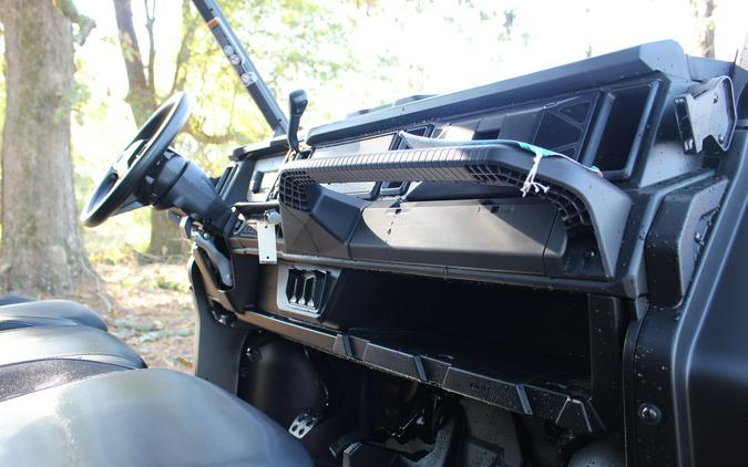 2026 Can-Am DEFENDER MAX XT HD11