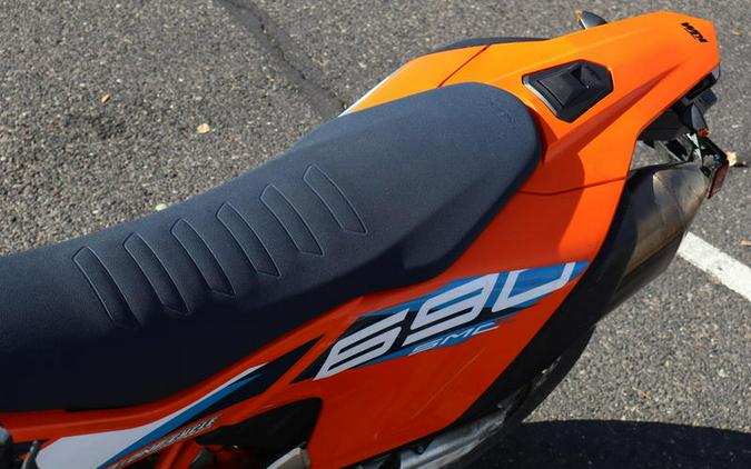 2024 KTM 690 SMC R