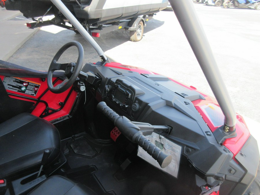 2026 POLARIS RZR 200 EFI