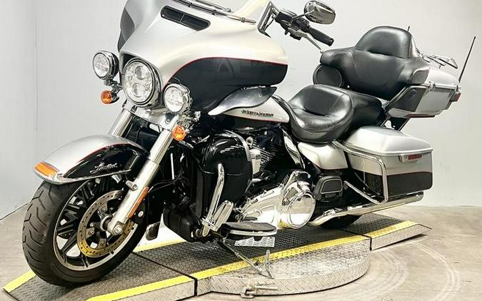 2015 Harley-Davidson® FLHTKL - Ultra Limited Low