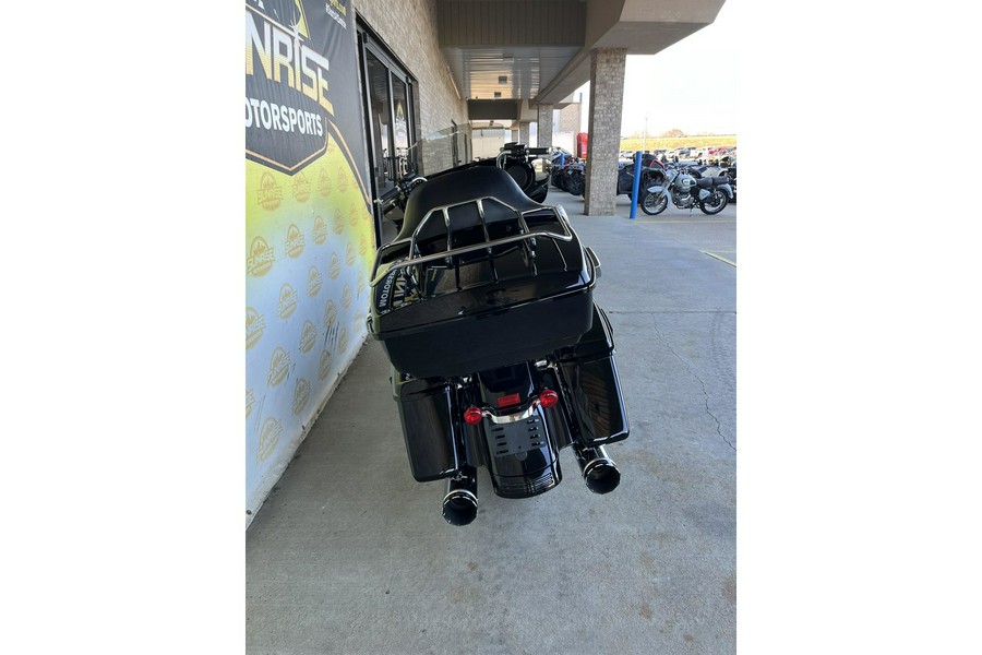 2017 Harley-Davidson® FLHXS Street Glide® Special