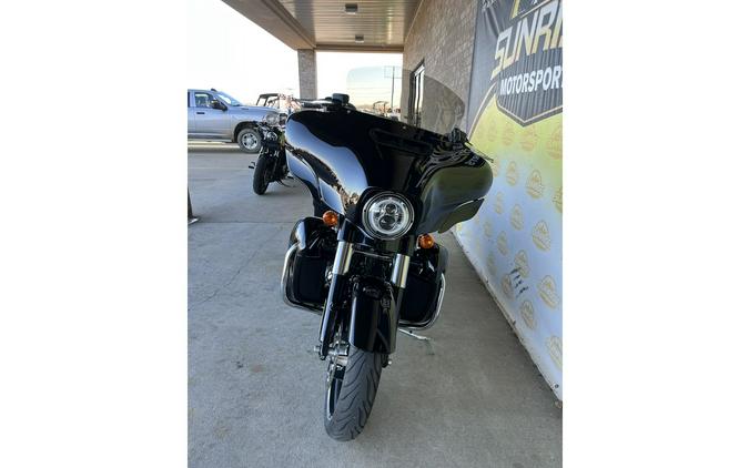 2017 Harley-Davidson® FLHXS Street Glide® Special