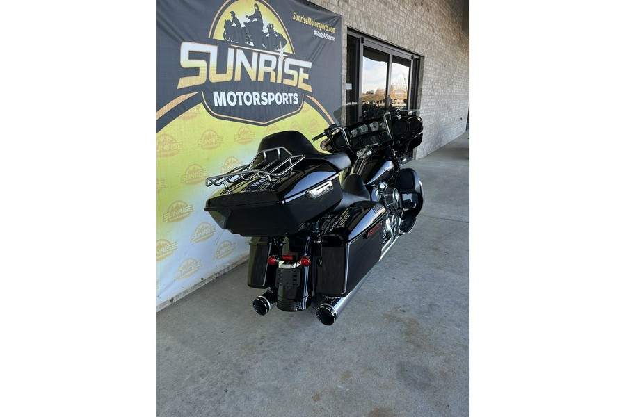 2017 Harley-Davidson® FLHXS Street Glide® Special