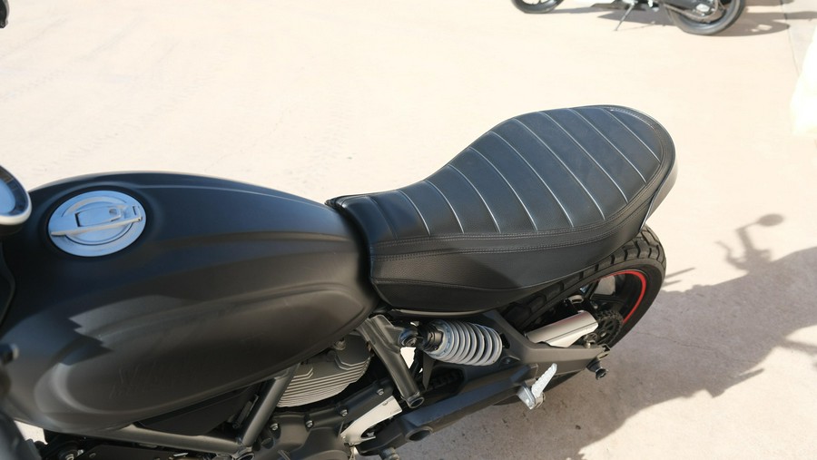 2016 DUCATI SCRAMBLER FLAT TRACK PRO