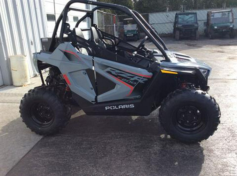 2024 Polaris RZR 200 EFI