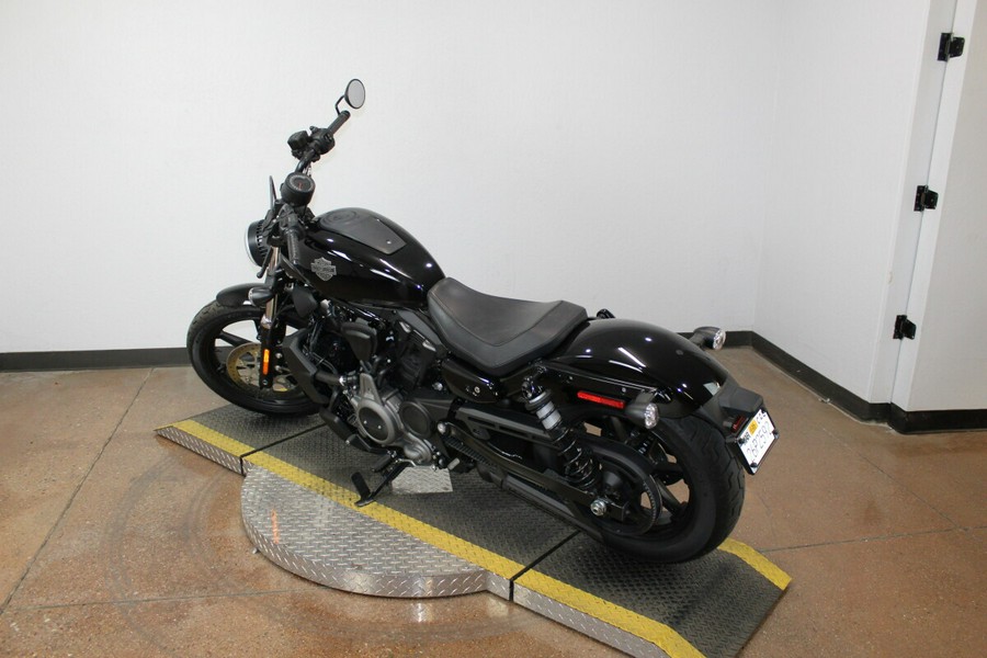 Harley-Davidson® Nightster™ 2023 RH975 309284A BLACK