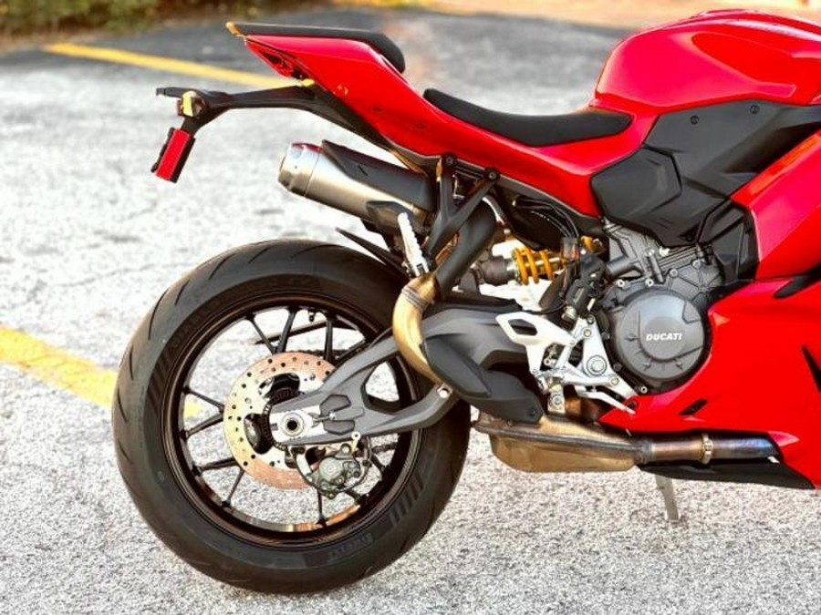 2025 Ducati Panigale V2