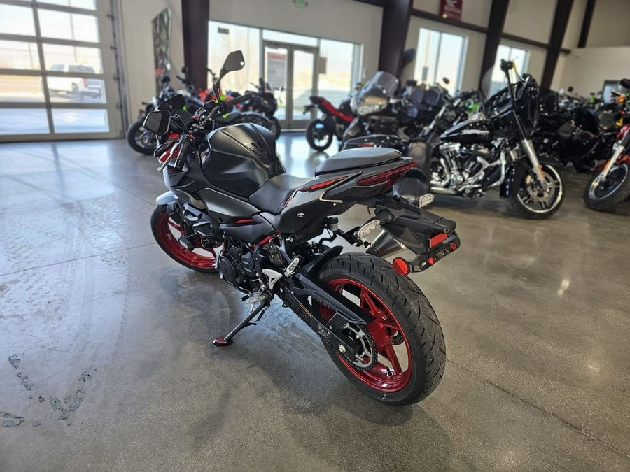 2025 Kawasaki Z500 SE ABS