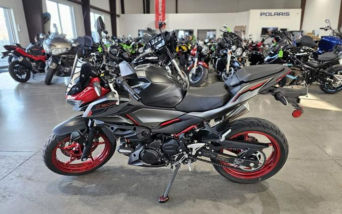 2025 Kawasaki Z500 SE ABS