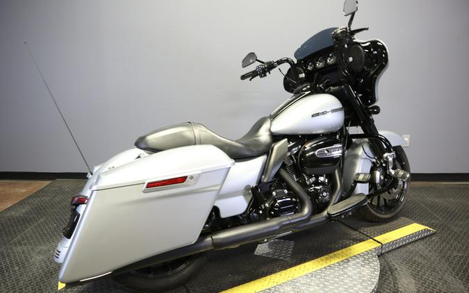 2019 Harley-Davidson Street Glide Special Barracuda Silver