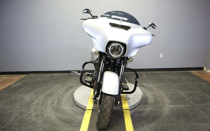 2019 Harley-Davidson Street Glide Special Barracuda Silver