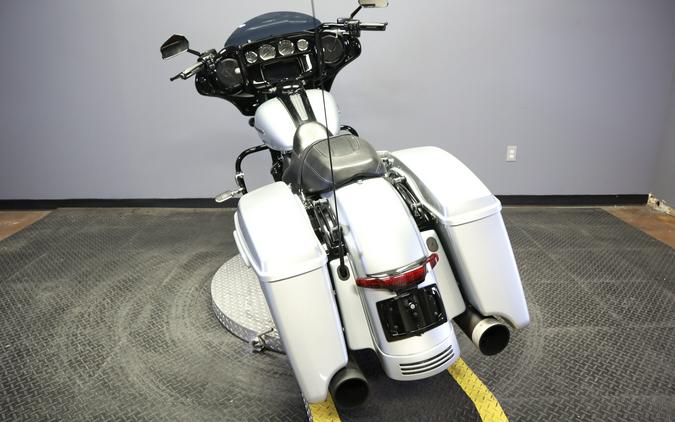 2019 Harley-Davidson Street Glide Special Barracuda Silver