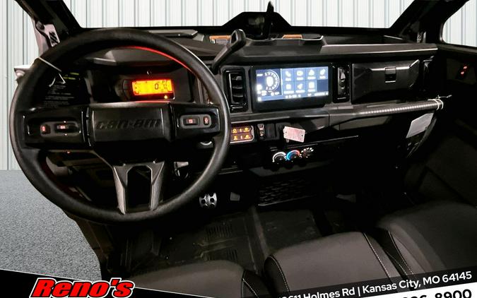 2026 Can-Am Defender Limited CAB HD11