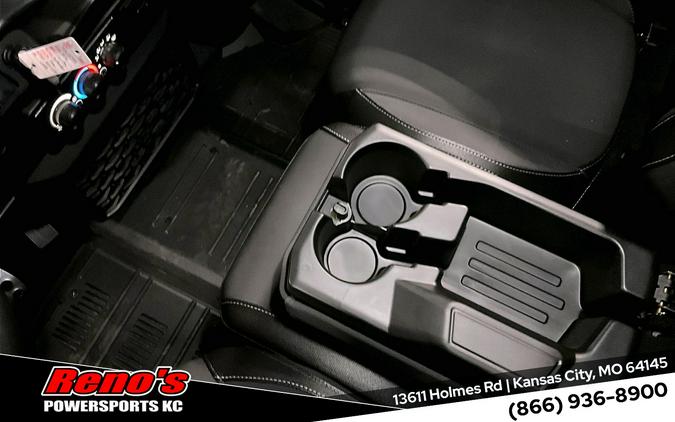 2026 Can-Am Defender Limited CAB HD11