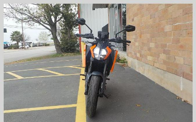 2024 KTM 250 Duke