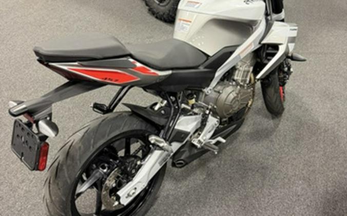 2026 Aprilia Tuono 457