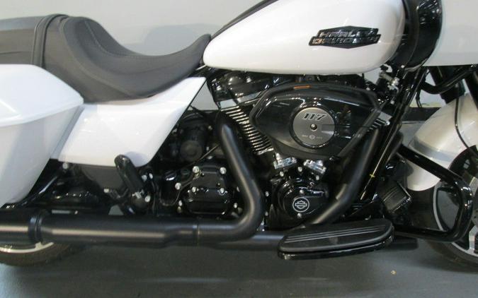 2024 Harley-Davidson® FLTRX - Road Glide®