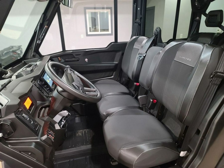 2026 Can-Am Defender MAX Limited HD11 Desert Tan & Carbon Blac