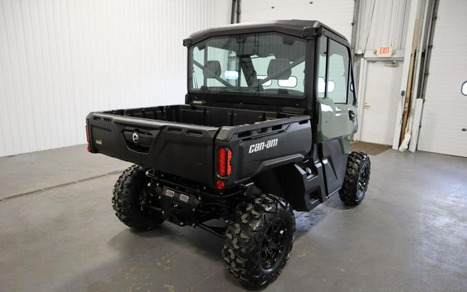 2024 Can-Am® Defender DPS CAB HD9