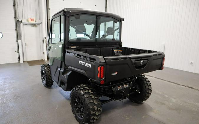 2024 Can-Am® Defender DPS CAB HD9