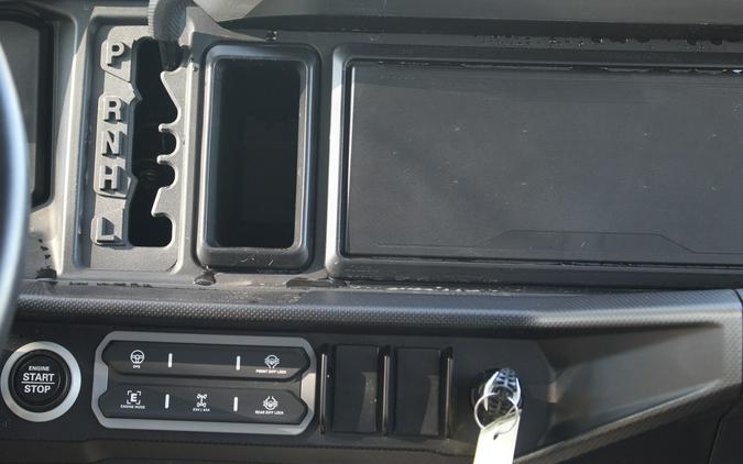 2026 Can-Am DEFENDER MAX XT HD11