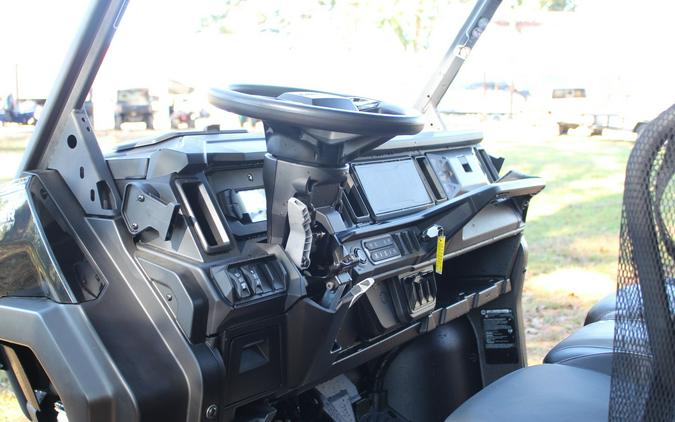 2026 Can-Am DEFENDER MAX XT HD11