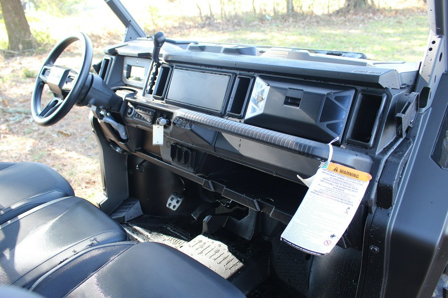 2026 Can-Am DEFENDER MAX XT HD11