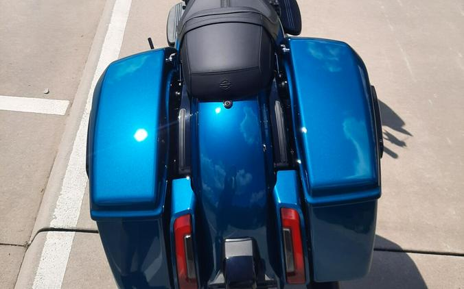 2026 Harley-Davidson® Street Glide® Teal Thunder / Vivid Black Black Trim