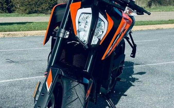 2024 KTM 790 Duke