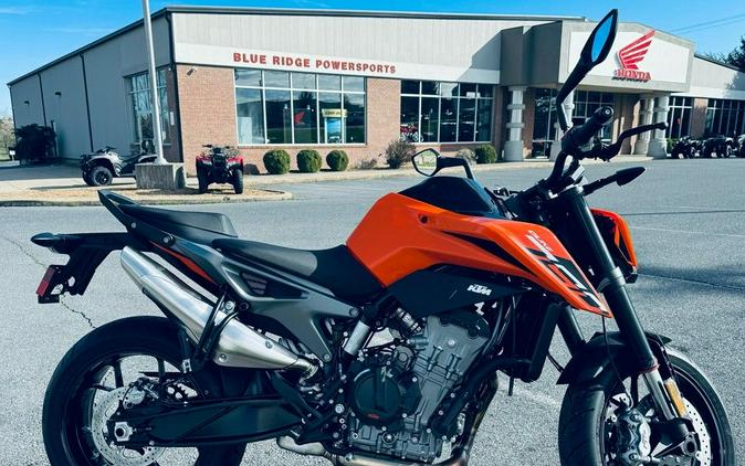 2024 KTM 790 Duke