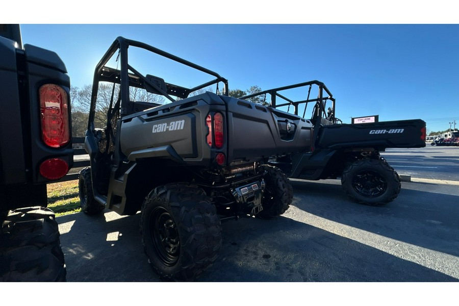 2026 Can-Am DEFENDER HD7