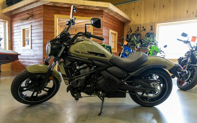 2024 Kawasaki Vulcan® S ABS - Pearl Sand Khaki/Ebony