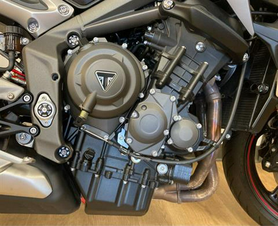 2022 Triumph Street Triple R Low