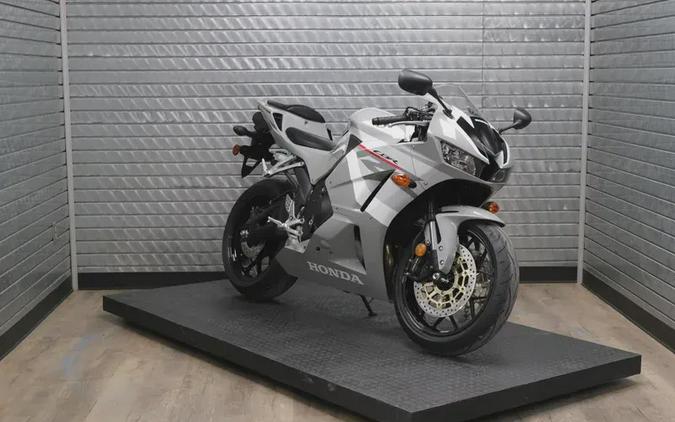 2026 HONDA CBR600RR