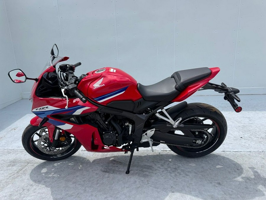 2026 Honda CBR650R E-Clutch