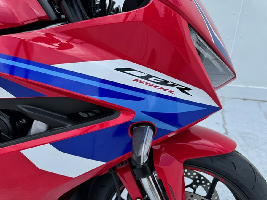 2026 Honda CBR650R E-Clutch