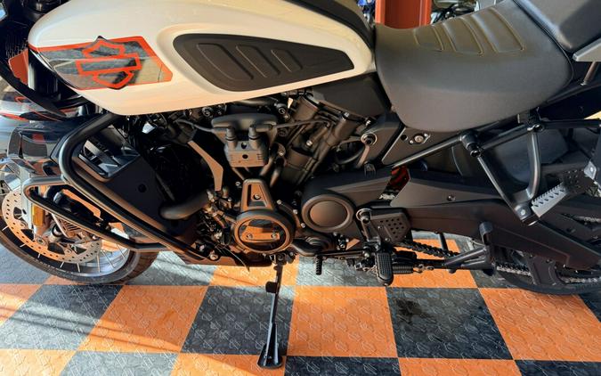 2026 Harley-Davidson® Pan America® 1250 ST WHITE ONYX PRL