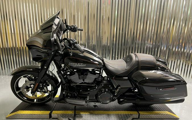2026 Harley-Davidson FLHX - Street Glide