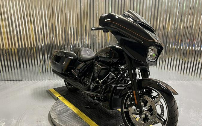 2026 Harley-Davidson FLHX - Street Glide