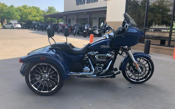 2023 Harley-Davidson® Road Glide® 3 Bright Billiard Blue