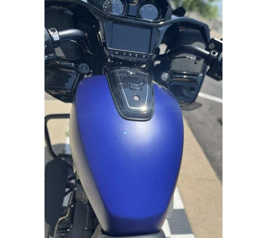 2024 Indian Motorcycle® Challenger® Dark Horse® Spirit Blue Smoke