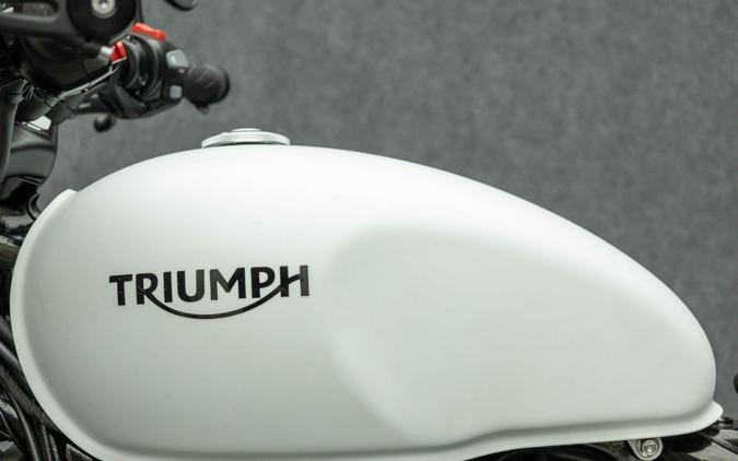 2022 TRIUMPH BONNEVILLE BOBBER