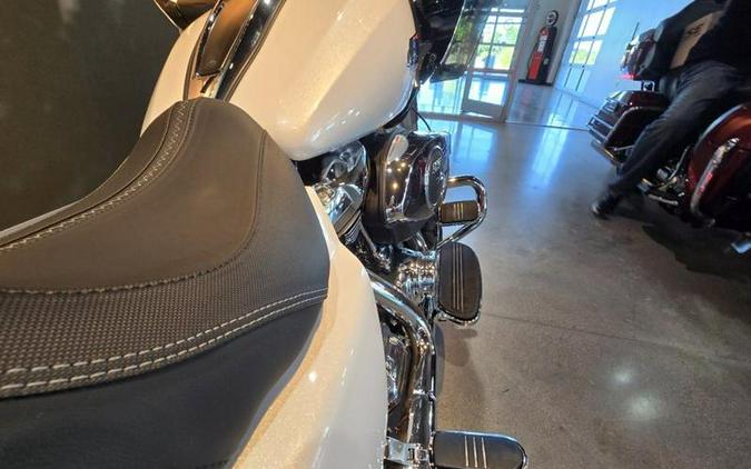 2024 Harley-Davidson® FLTRX - Road Glide®