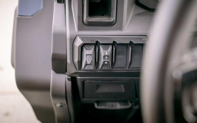 2026 Can-Am® Defender MAX XT HD11