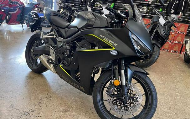 2026 Honda® CBR650R E-Clutch